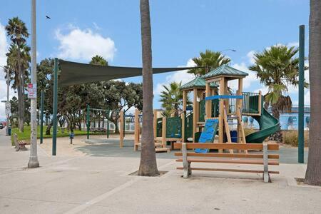 Awesome 3Br 1 Block To Ocean Fast Wifi C1 Villa Newport Beach Exterior photo